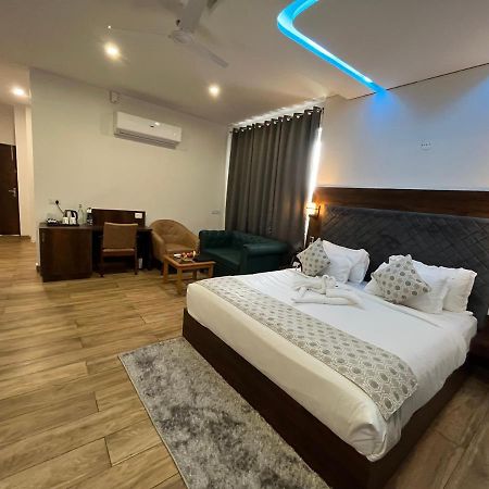 מלון Click Collection The Abode, דרמסאלה מראה חיצוני תמונה